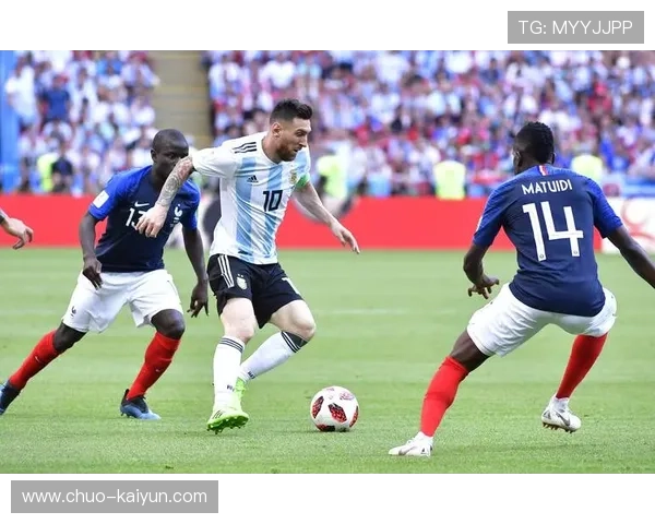 足球联赛引入VAR技术，减少误判提高比赛公平，国际足联var使用规则